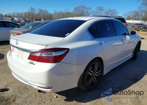 2017 Honda Accord Touring V6 z USA, uszkodzony, nr VIN 1HGCR3F90HA000372